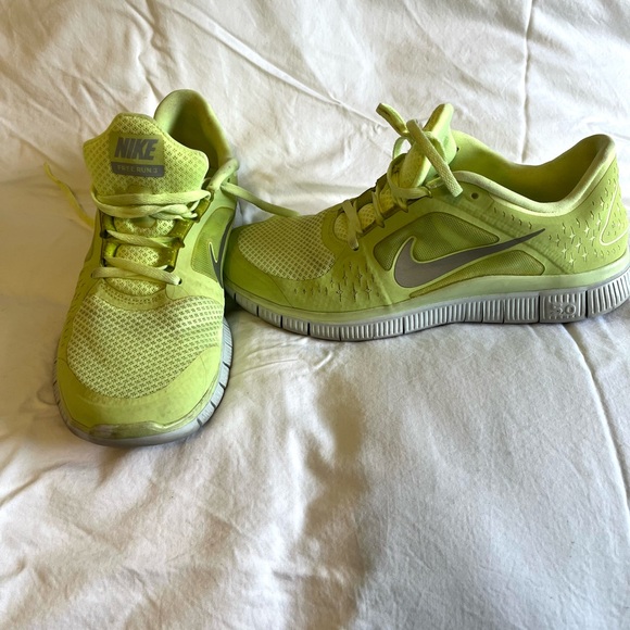 Great Used Condition 🌸 Nike Free Run 3, Size 10.5 - Picture 3 of 8
